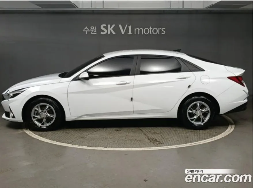 Hyundai AVANTE — фото 3