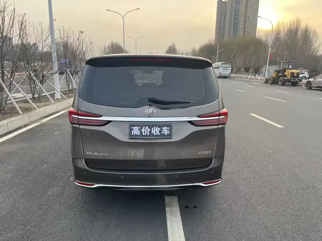 Buick GL8 2023 из CN, фото 7