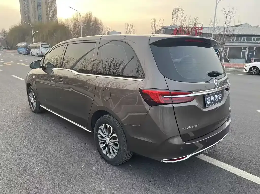 Buick GL8 2023 из CN, фото 8