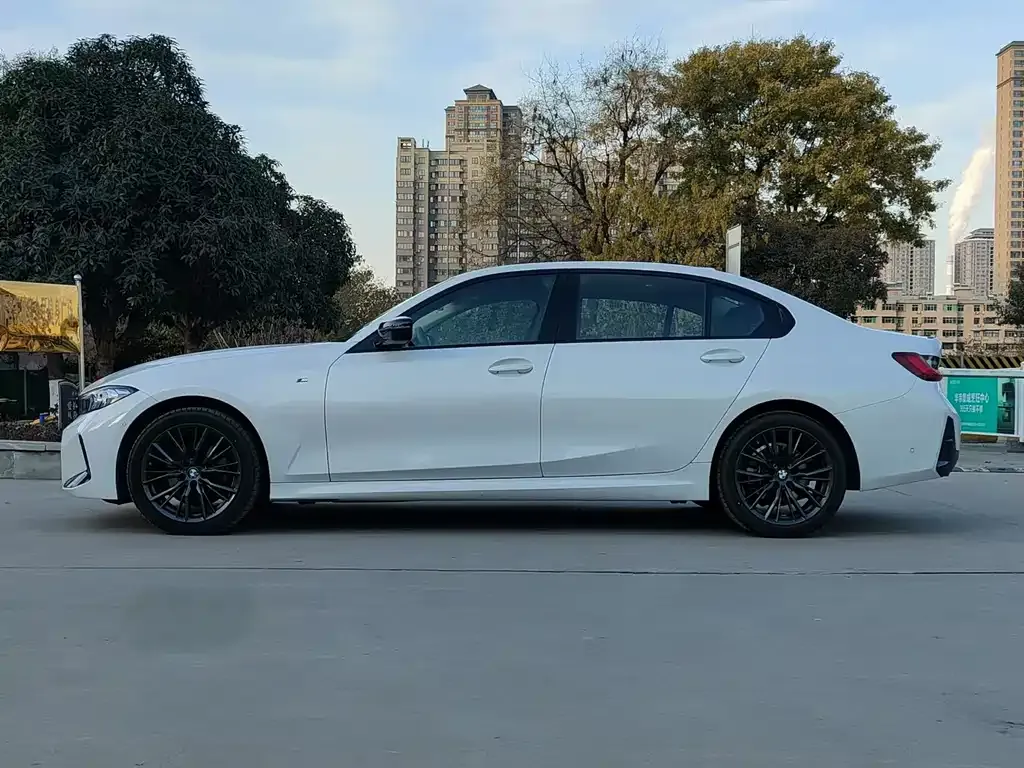 BMW 3 Series 2023 из CN, фото 3