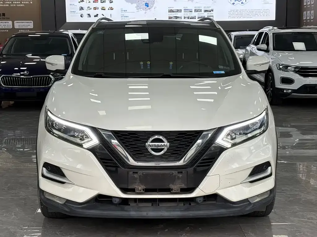 Nissan Qashqai 2022 из CN, фото 2