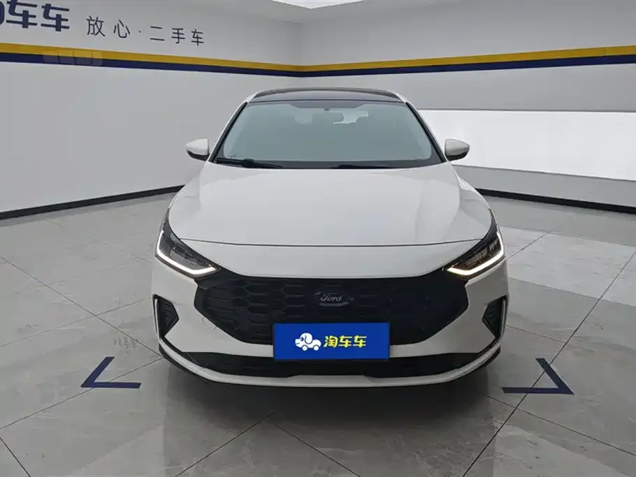 Ford Focus 2022 из CN, фото 2