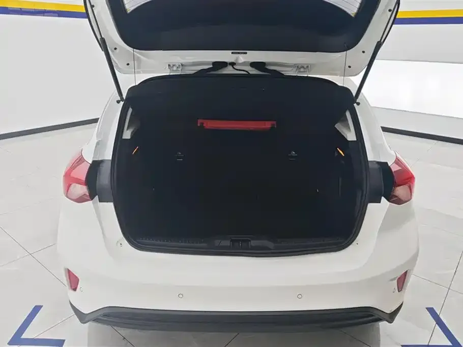 Ford Focus 2022 из CN, фото 4