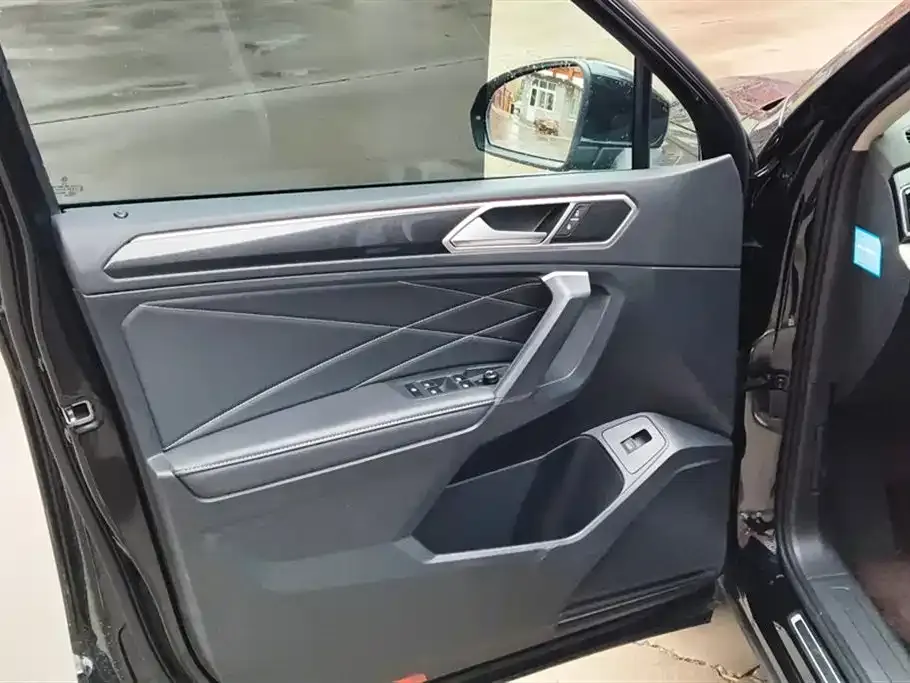 Volkswagen Tiguan L 2024 из CN, фото 7