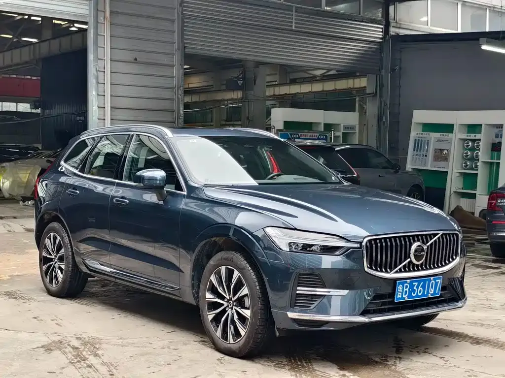 Volvo XC60 — фото 3