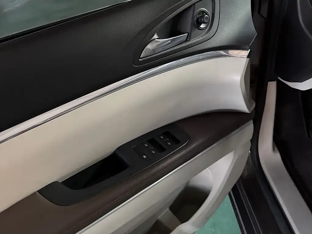 Buick GL8 2021 из CN, фото 10