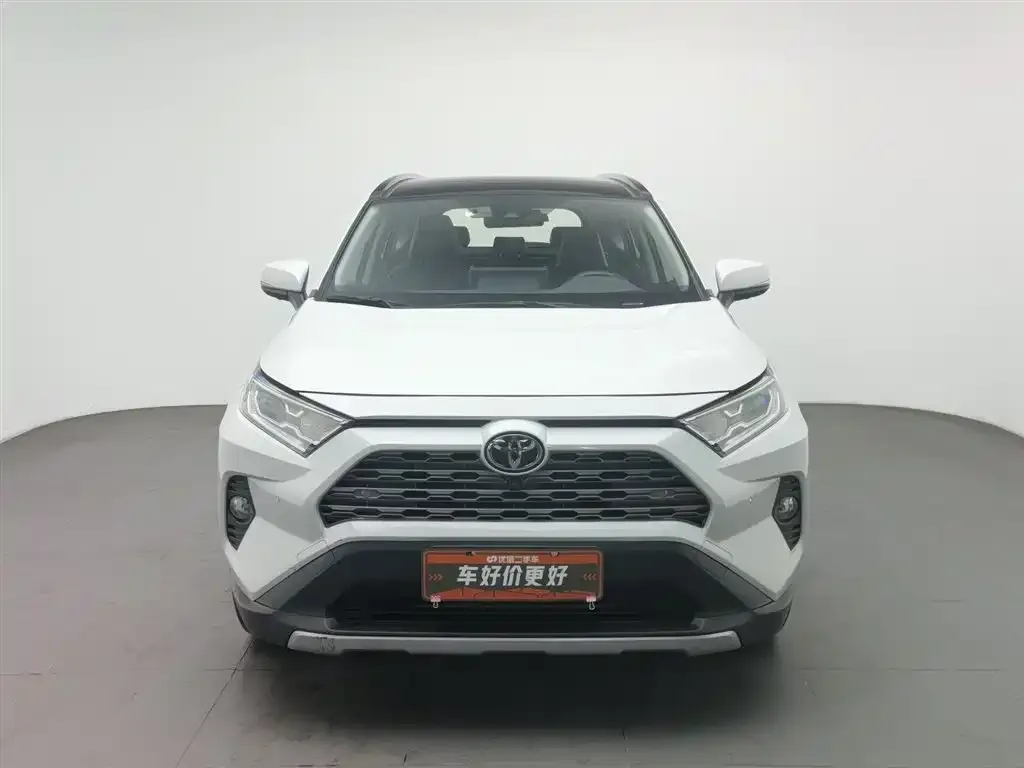 Toyota RAV4 — фото 3