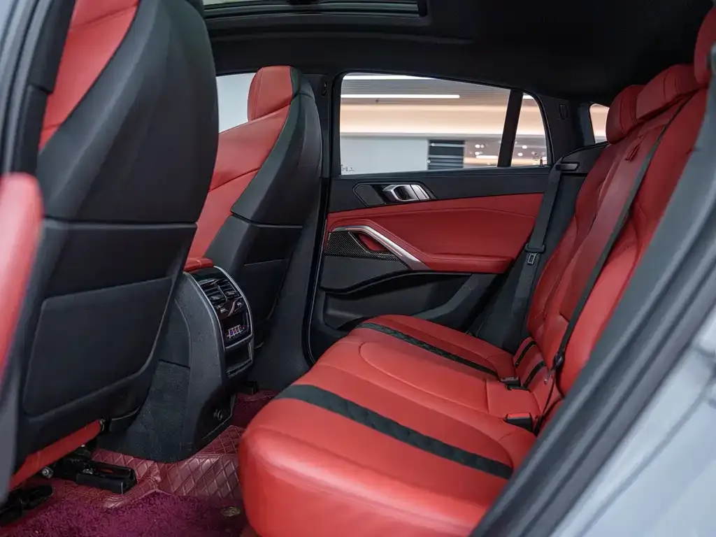 BMW X6 M 2024 из CN, фото 10