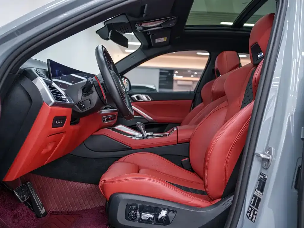 BMW X6 M 2024 из CN, фото 9