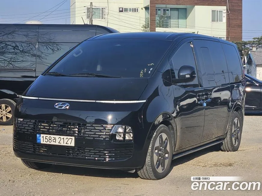 Hyundai Staria 2023 из KR, фото 1