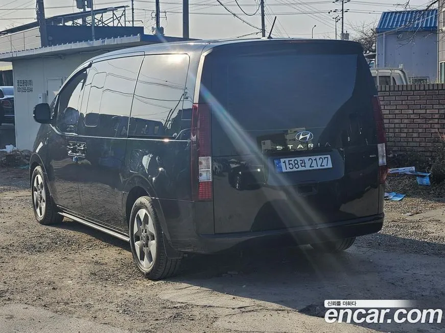 Hyundai Staria 2023 из KR, фото 3