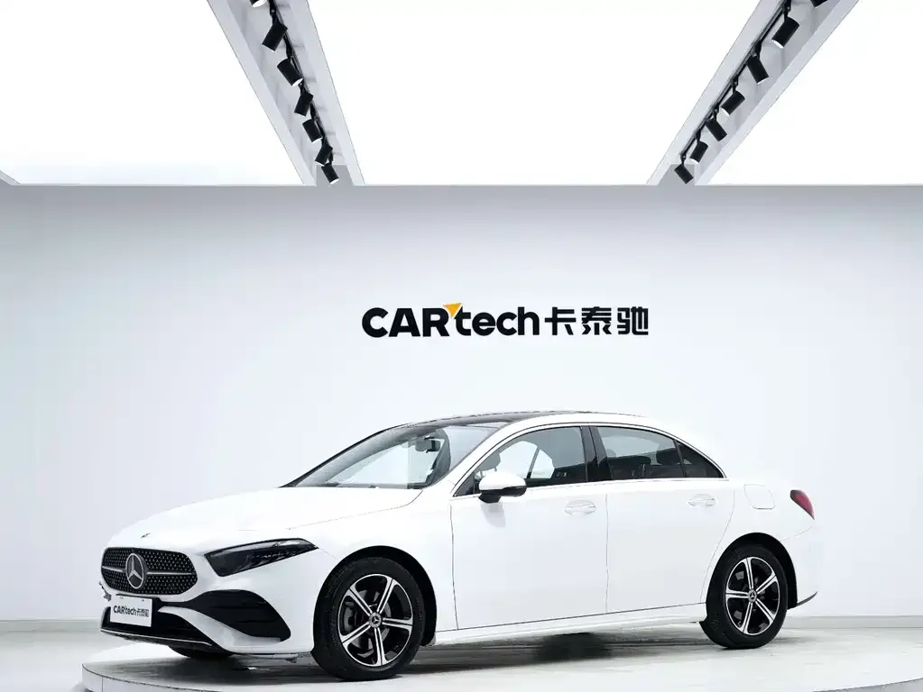 Mercedes-Benz A-Class — фото 1