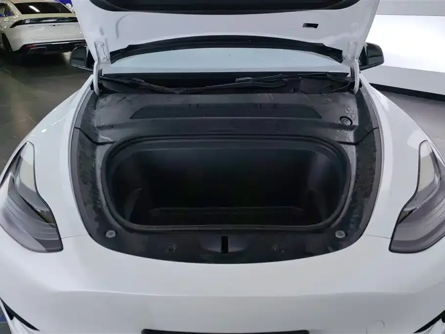 Tesla Model Y 2024 из CN, фото 10