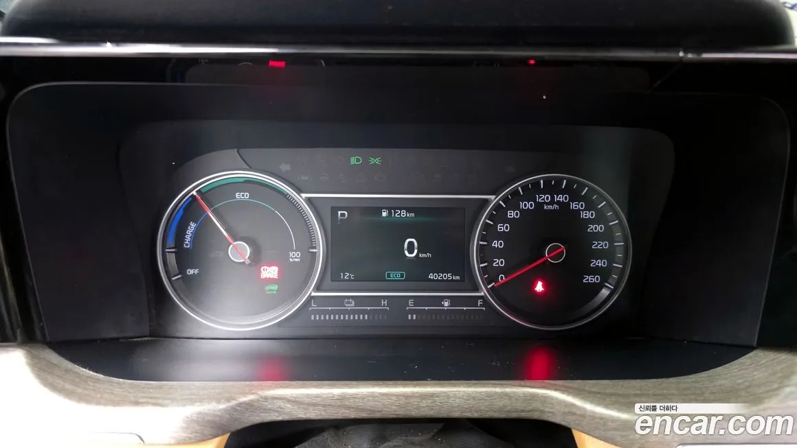Kia Sorento — фото 8
