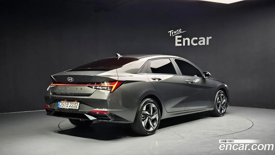 Hyundai AVANTE 2023 из KR, фото 2