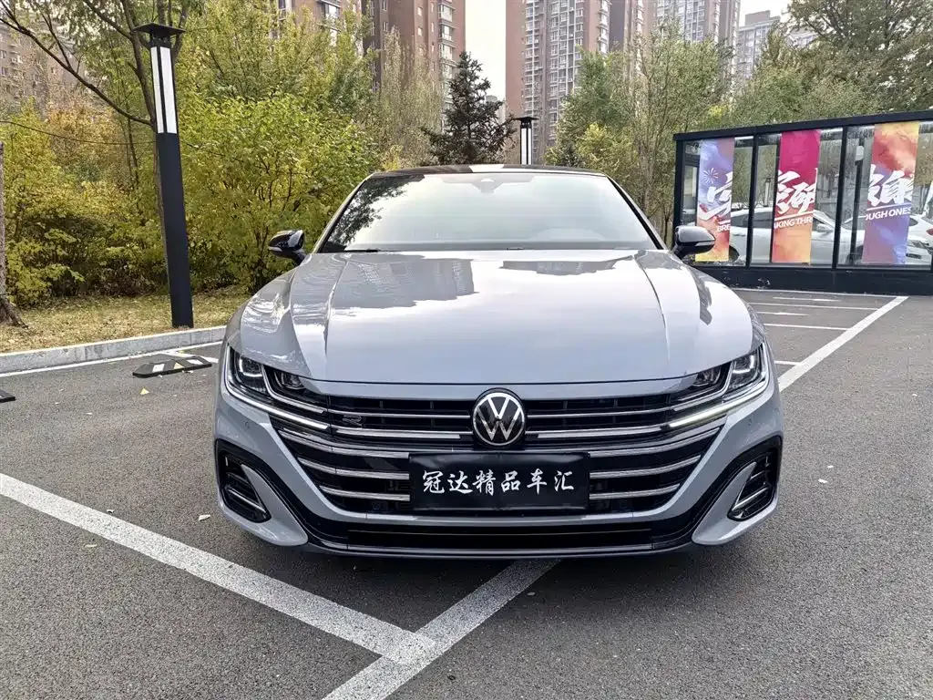 Volkswagen CC 2024 из CN, фото 2
