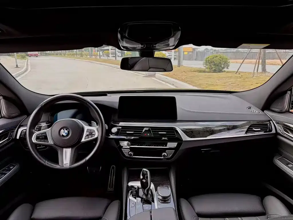 BMW 6 Series GT 2023 из CN, фото 9