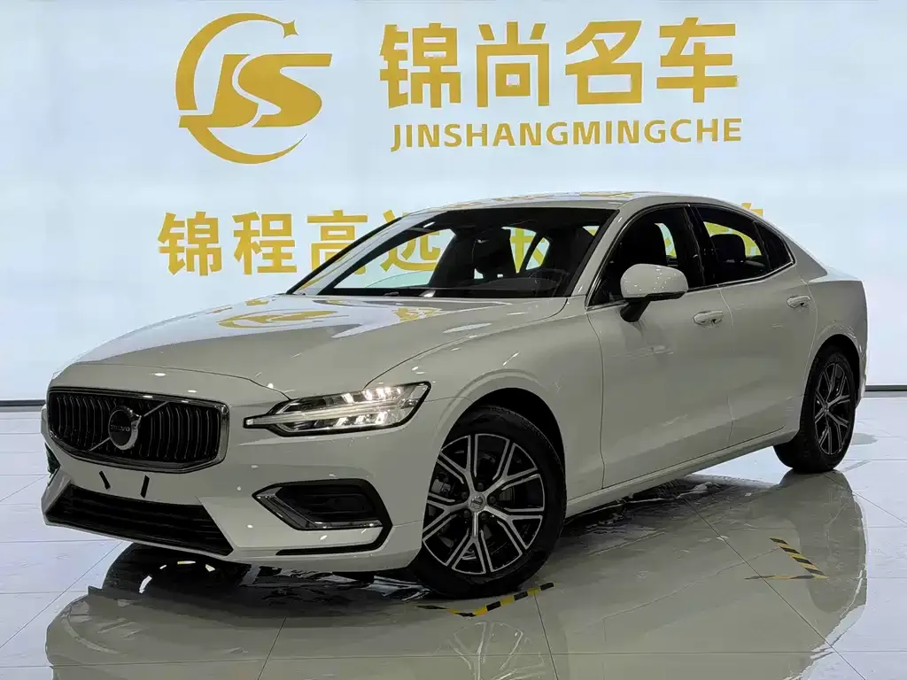 Volvo S60 2025 из CN, фото 1