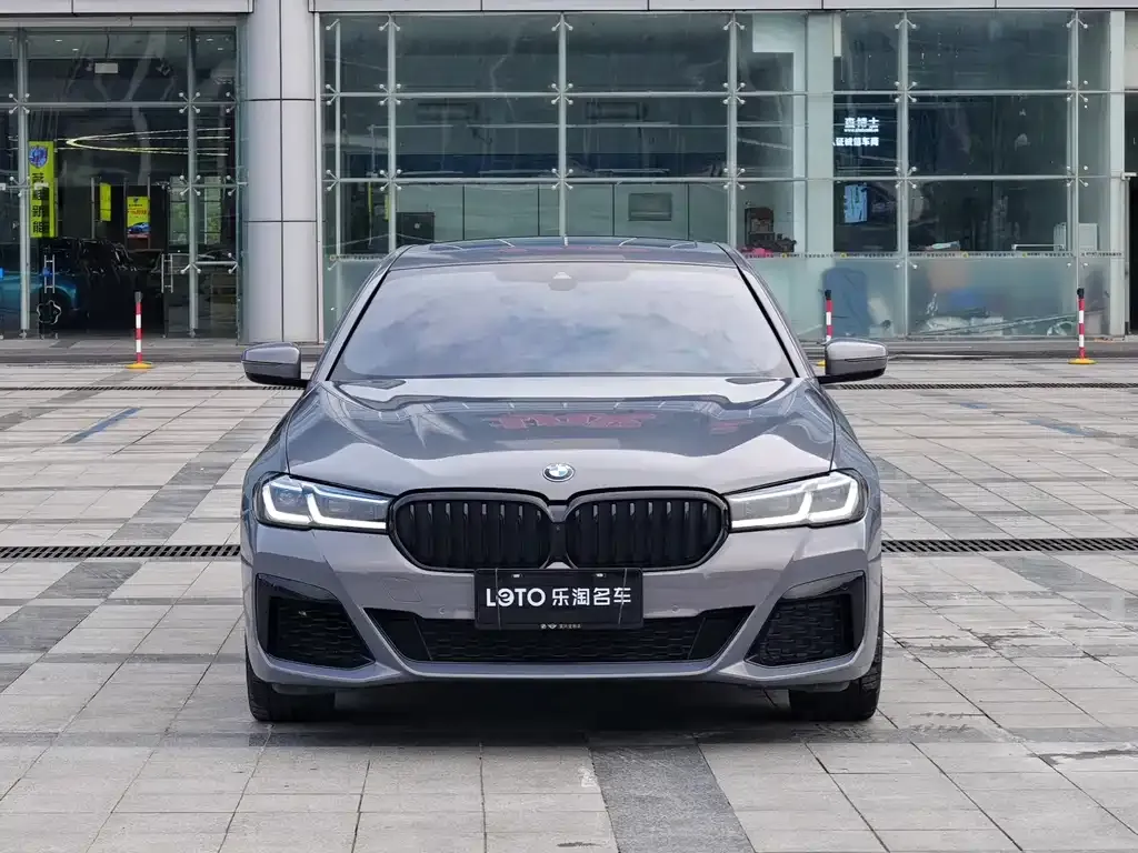 BMW 5 Series (Import) — фото 2