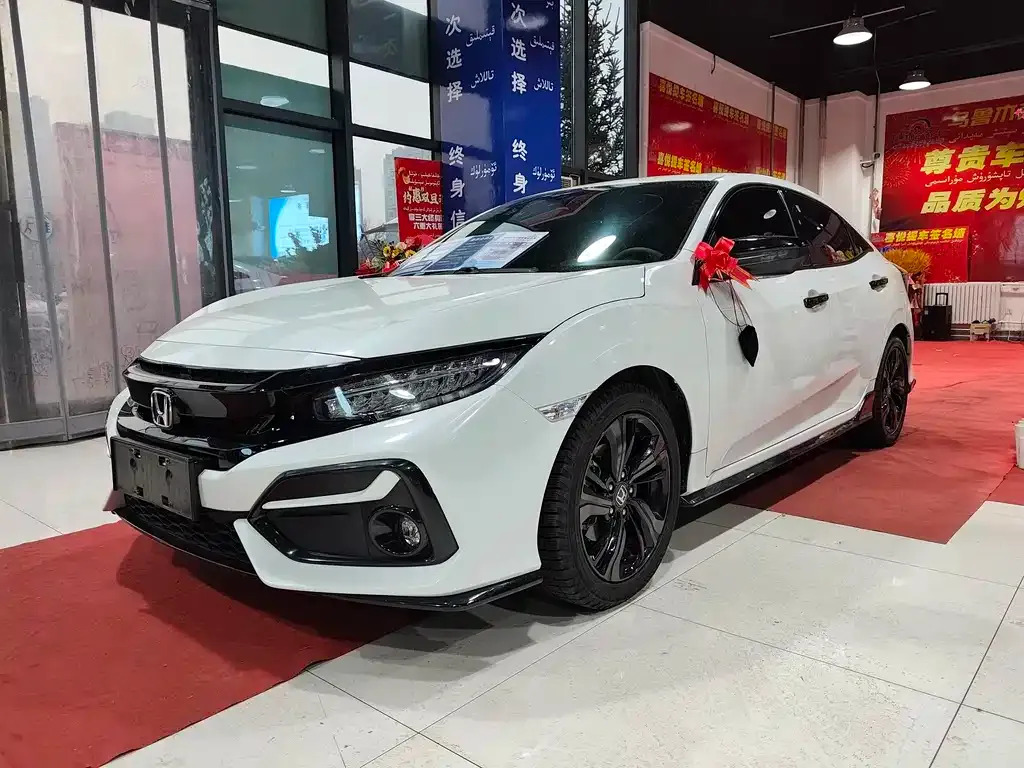Honda Civic — фото 1