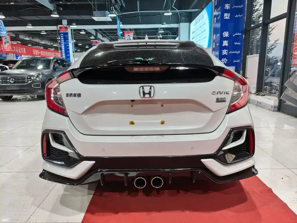 Honda Civic — фото 8