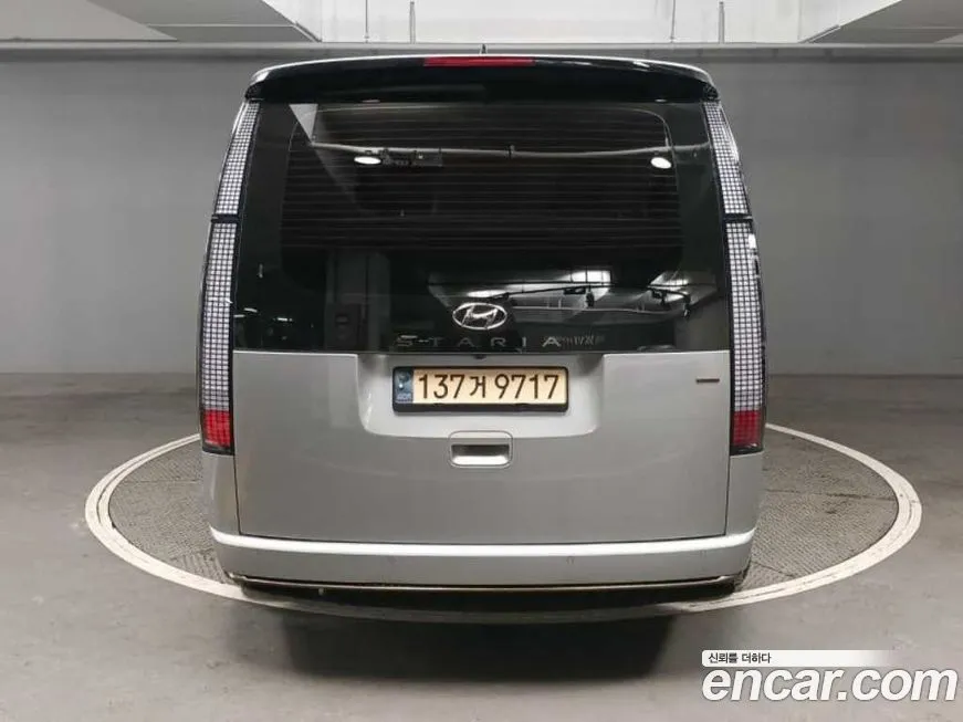 Hyundai Staria — фото 2