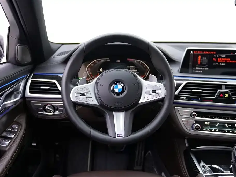 BMW 7 Series 2021 из CN, фото 7