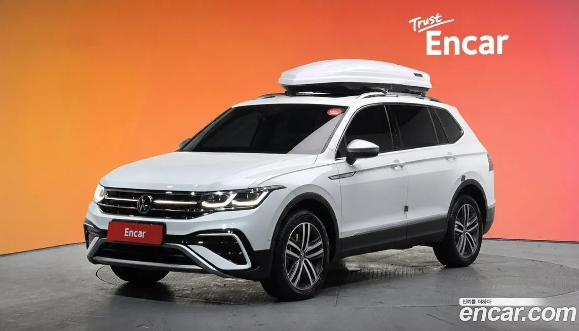 Volkswagen Tiguan — фото 1