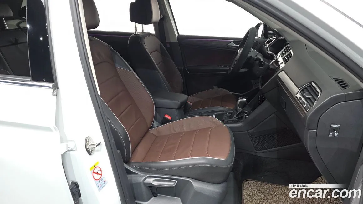 Volkswagen Tiguan — фото 10
