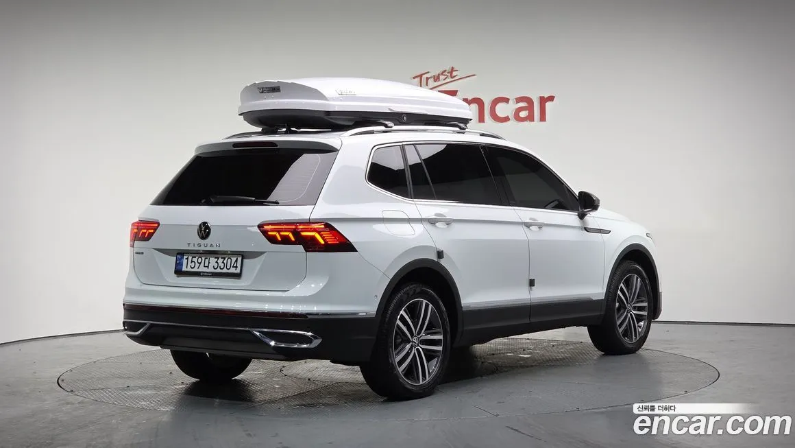 Volkswagen Tiguan — фото 2