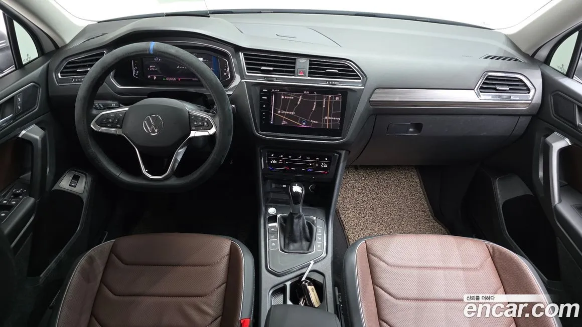 Volkswagen Tiguan — фото 7