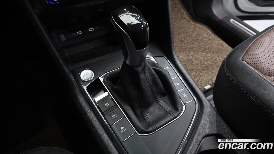 Volkswagen Tiguan — фото 9
