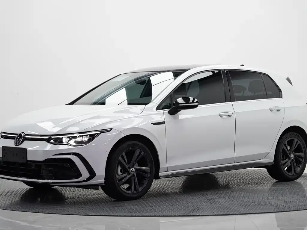 Volkswagen Golf 2022 из CN, фото 1