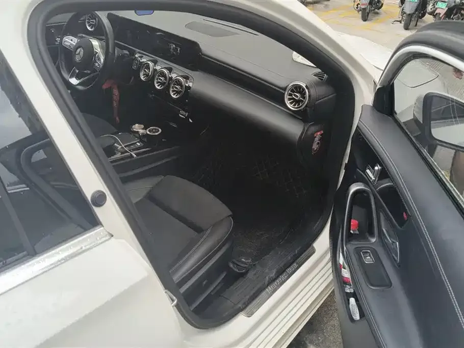 Mercedes-Benz A-Class 2021 из CN, фото 8