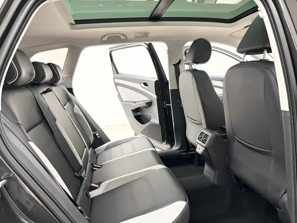 Jetta VS7 2023 из CN, фото 9