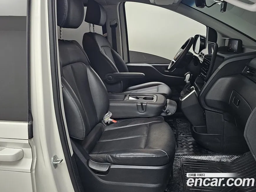 Hyundai Staria — фото 10
