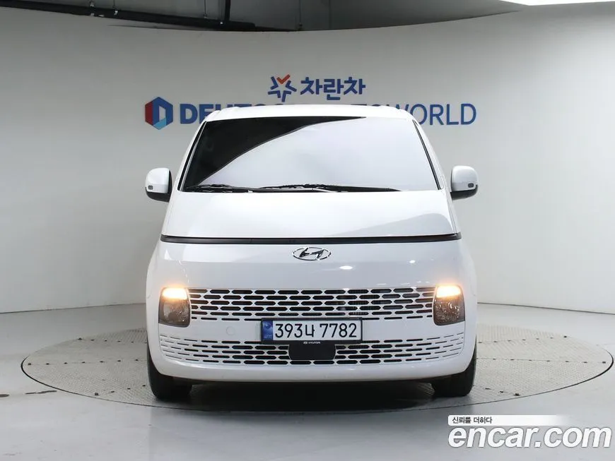 Hyundai Staria — фото 3