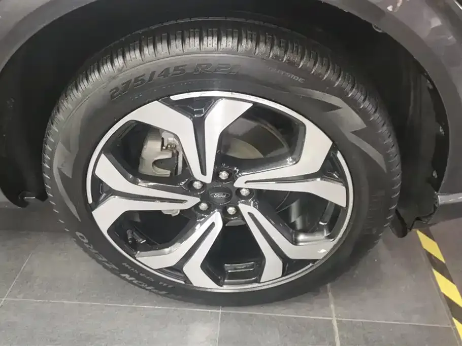 Ford Explorer 2023 из CN, фото 6