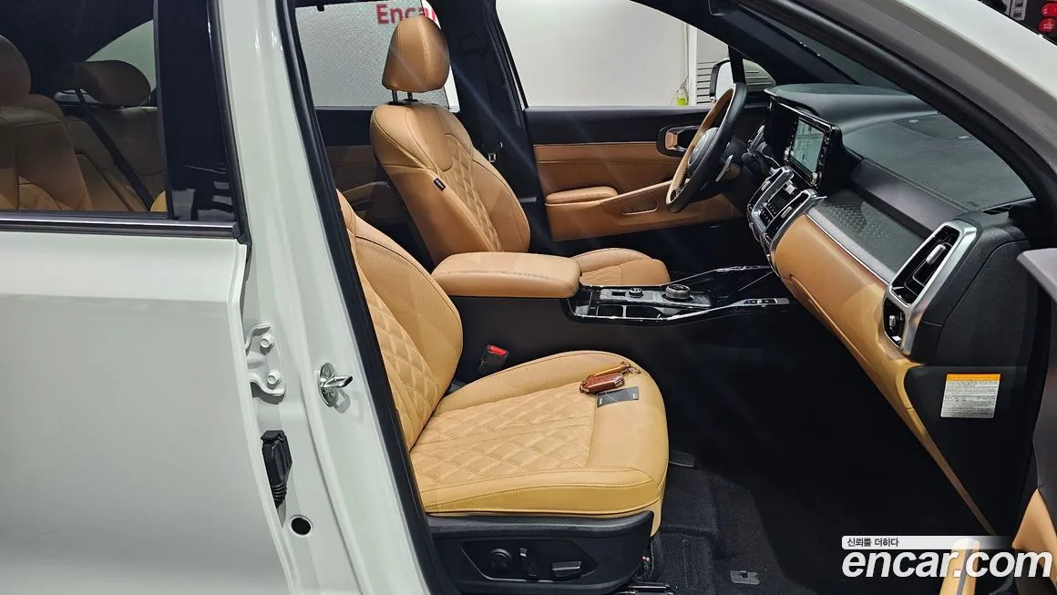 Kia Sorento — фото 10