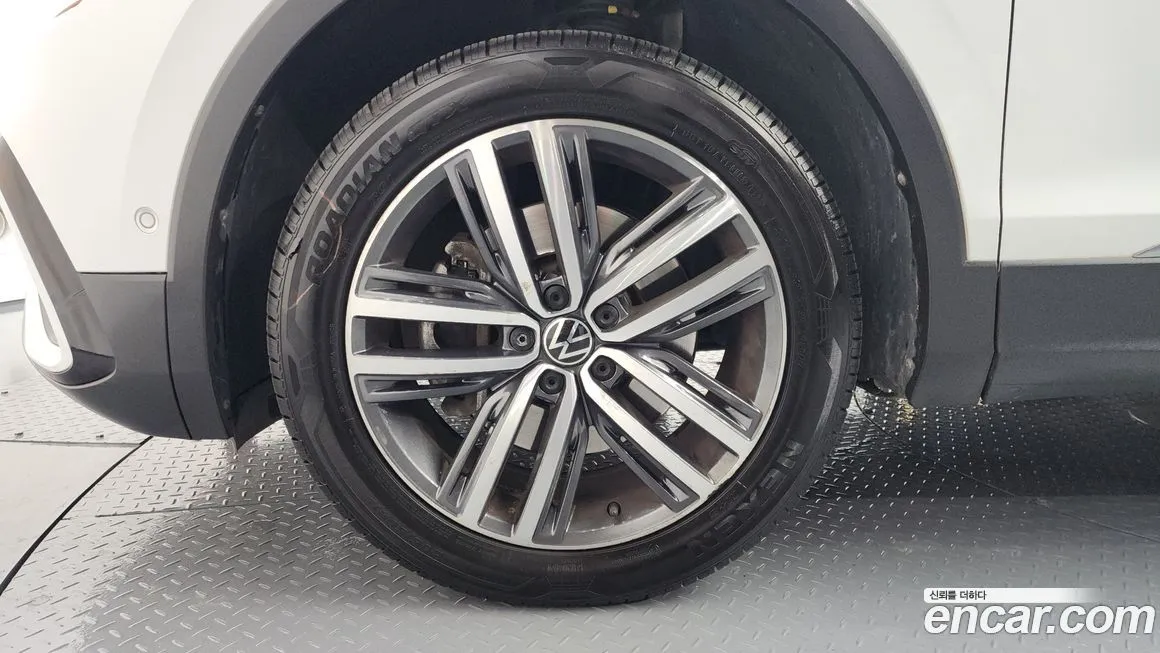 Volkswagen Tiguan 2023 из KR, фото 5