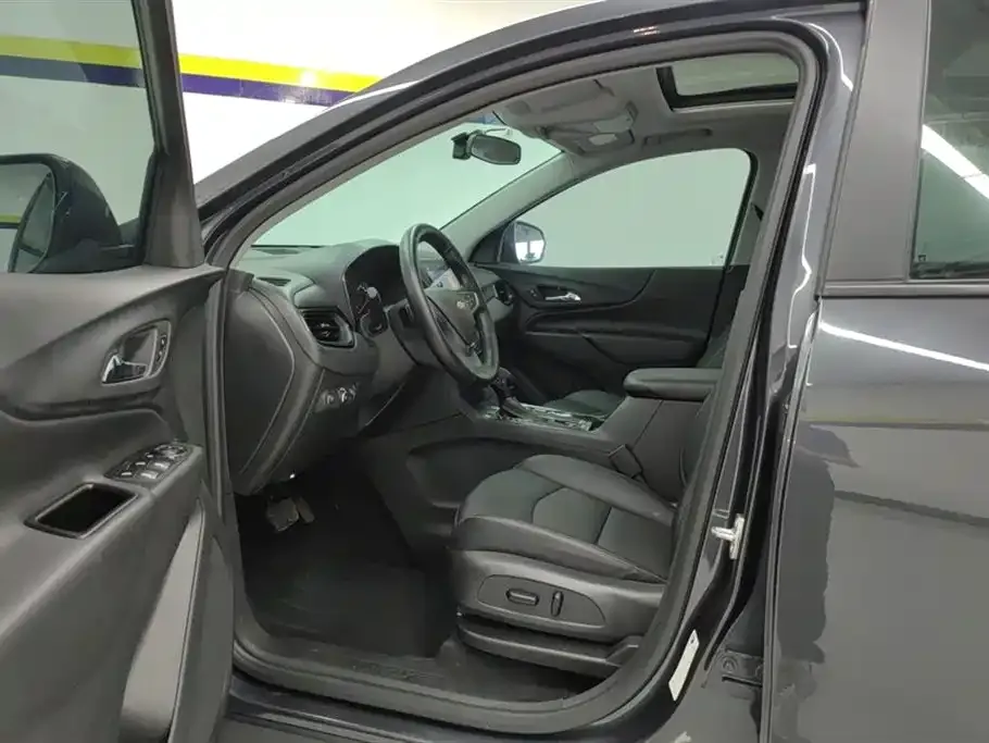 Chevrolet Equinox 2022 из CN, фото 9