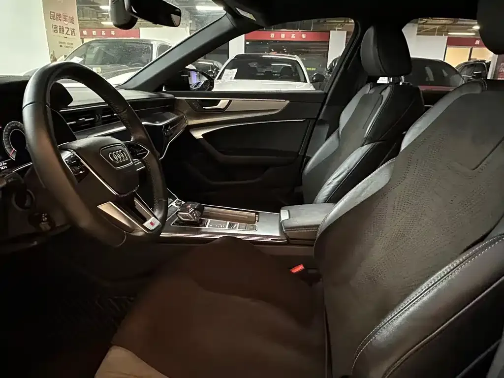 Audi A6L 2021 из CN, фото 5