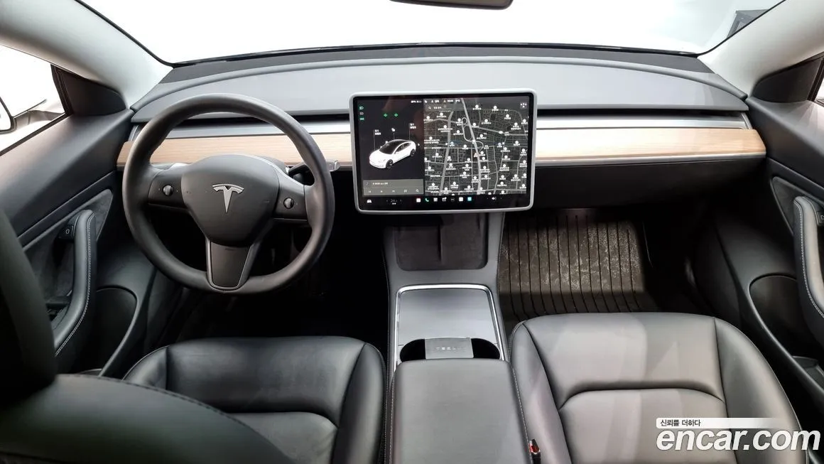 Tesla Model 3 — фото 7