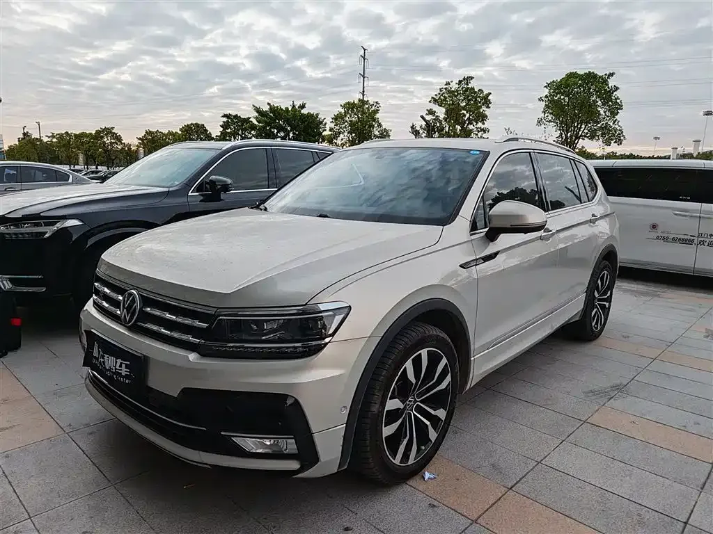 Volkswagen Tiguan L 2021 из CN, фото 1