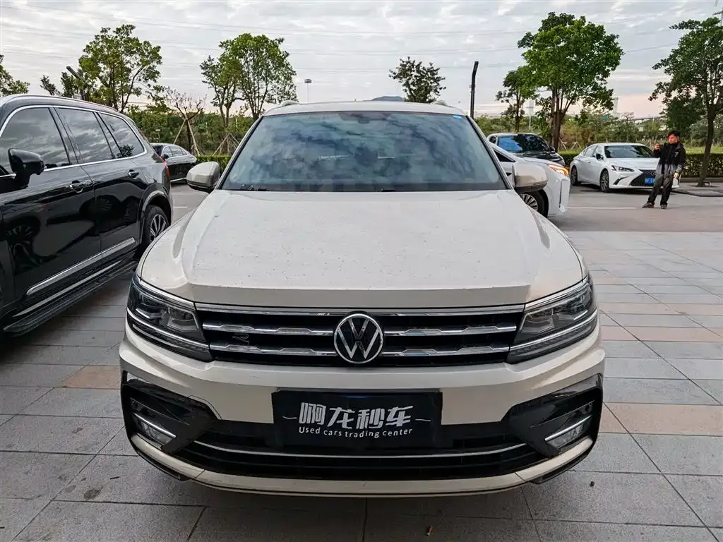 Volkswagen Tiguan L 2021 из CN, фото 3