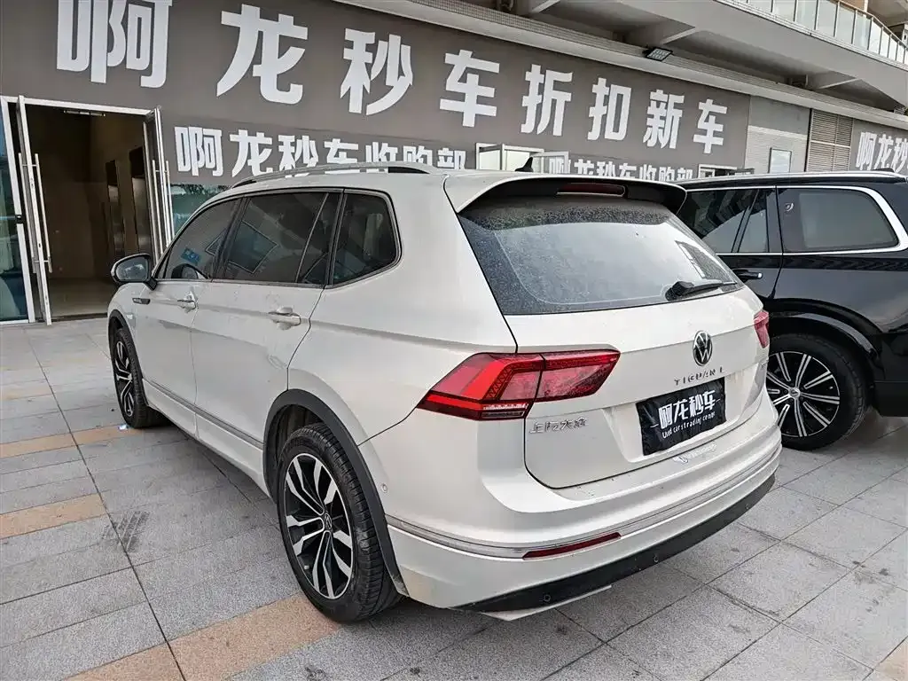 Volkswagen Tiguan L 2021 из CN, фото 5