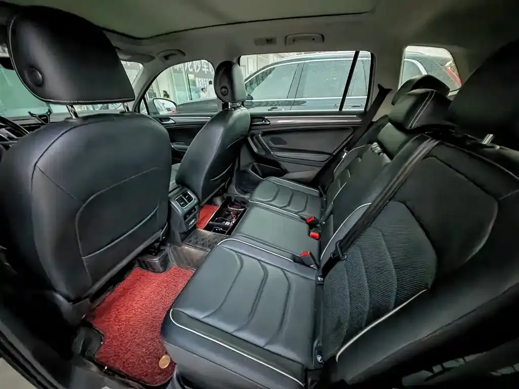 Volkswagen Tiguan L 2021 из CN, фото 8