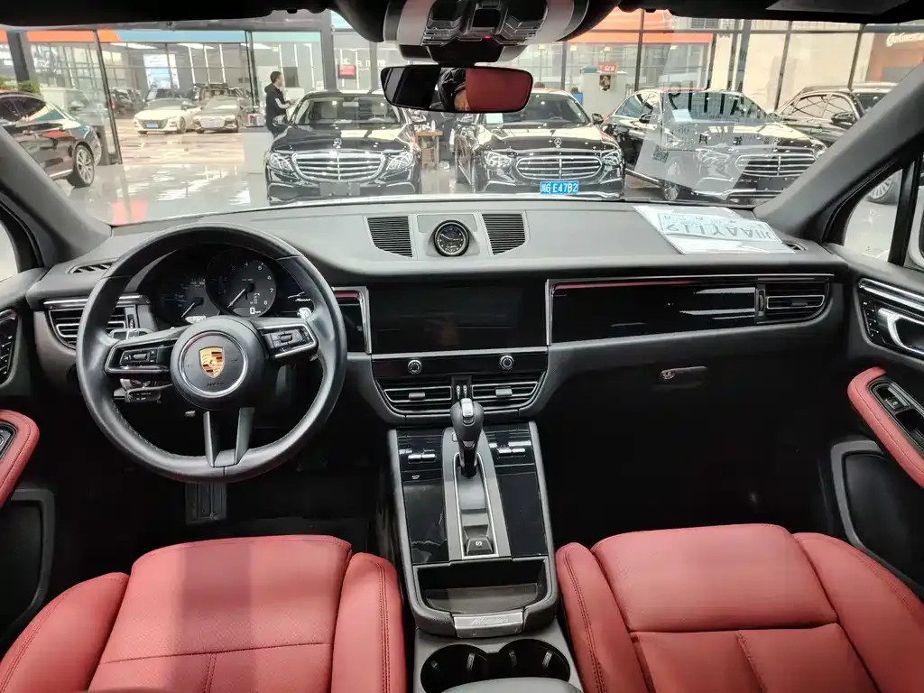 Porsche Macan 2023 из CN, фото 6