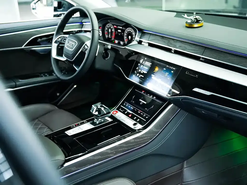 Audi A8 2025 из CN, фото 6