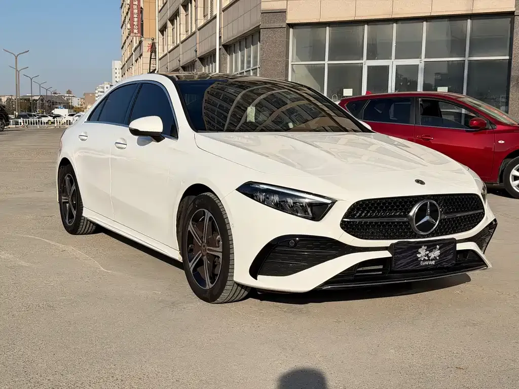 Mercedes-Benz A-Class 2024 из CN, фото 3